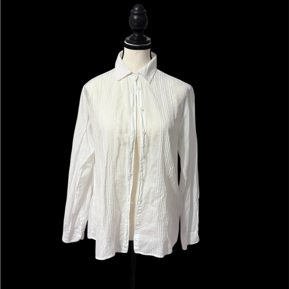 American Eagle Outfitters White Shirt